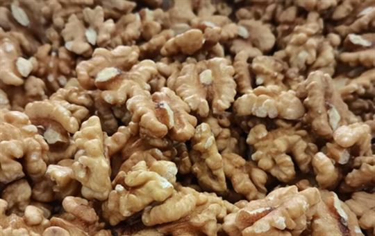 去皮机成坚果产业“香饽饽”
